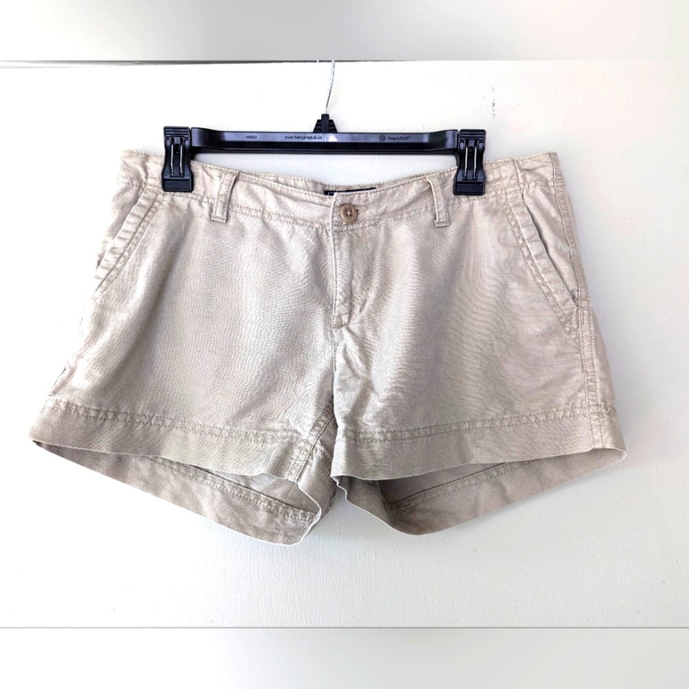 North Face Shorts Size 4